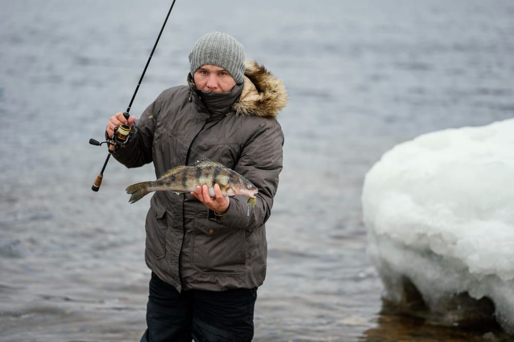  MeerGlimpsetynk  — Winter Fishing Experts